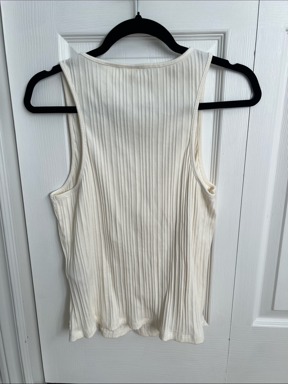 Levi's Cream Ribbed Henley Tank - Picture 3 of 3